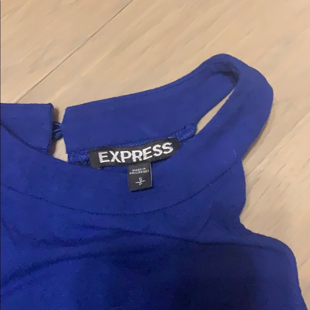 Express Size Small - Picture 2 of 2